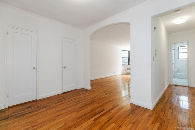 150 S Middle Neck Road 1B, Great Neck, NY 11021