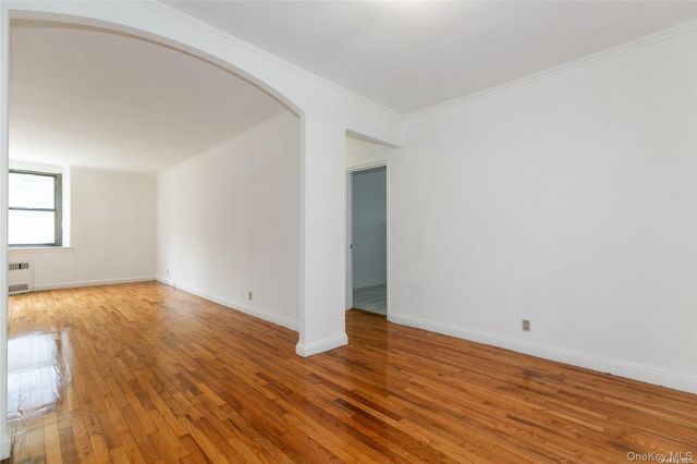 150 S Middle Neck Road 1B, Great Neck, NY 11021