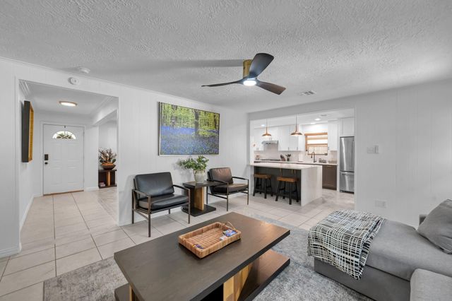 28926 Twisted Oak Drive, Shenandoah, TX 77381