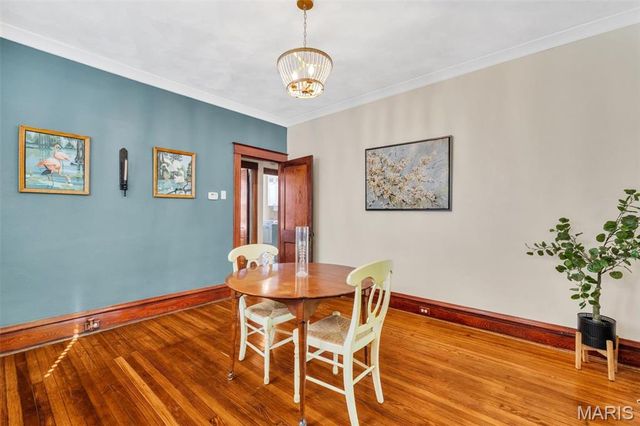 5041 Rosa Avenue, St Louis, MO 63109