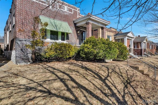 5041 Rosa Avenue, St Louis, MO 63109