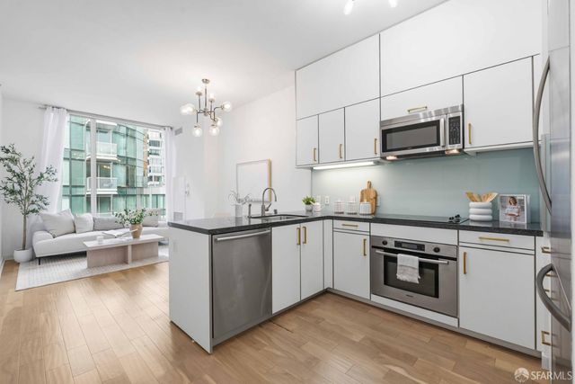 333 Main Street 8E, San Francisco, CA 94105