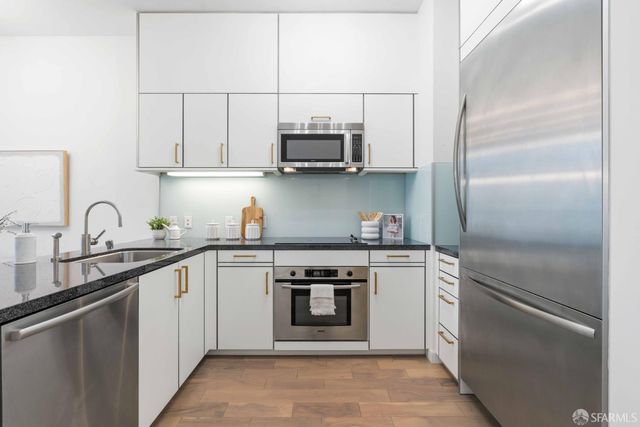 333 Main Street 8E, San Francisco, CA 94105