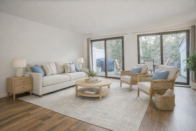 12 Woodrise Road UNIT 12, Falmouth, MA 02540