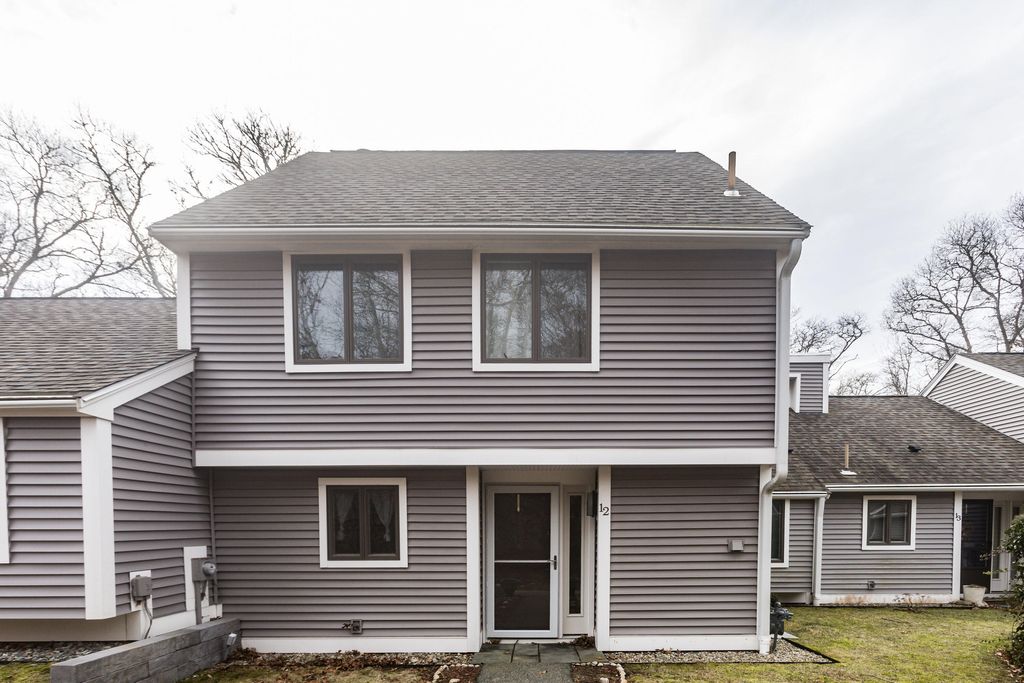12 Woodrise Road UNIT 12, Falmouth, MA 02540