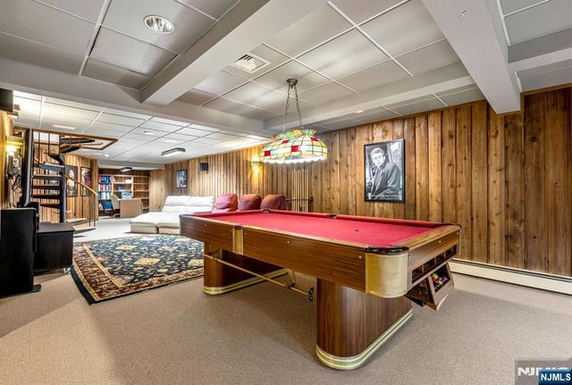 40 Mohegan Trail, Saddle River, NJ 07458