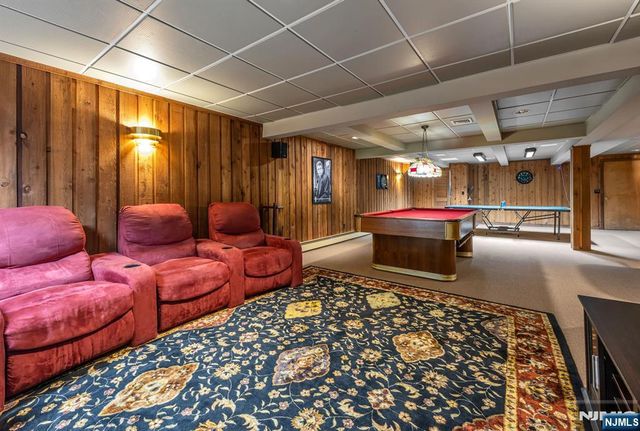 40 Mohegan Trail, Saddle River, NJ 07458