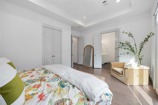 2825 Hicks Street, Houston, TX 77007