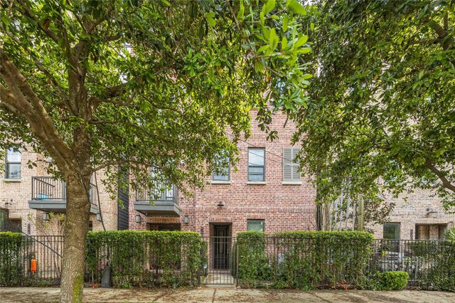 2825 Hicks Street, Houston, TX 77007