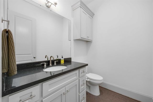 2825 Hicks Street, Houston, TX 77007