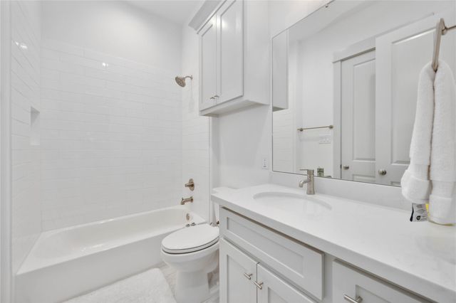 2825 Hicks Street, Houston, TX 77007