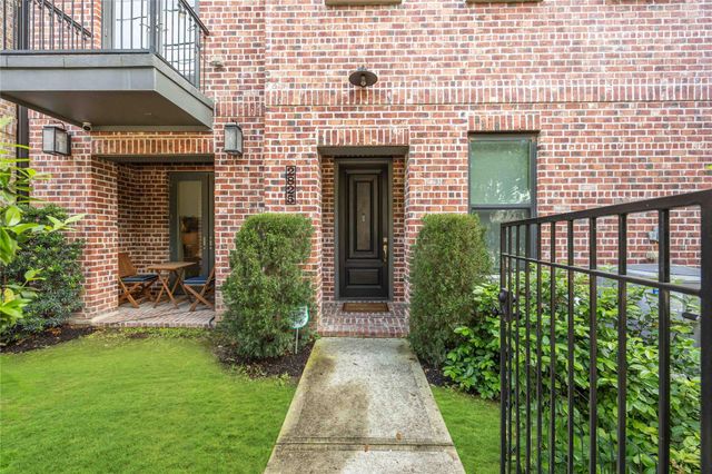 2825 Hicks Street, Houston, TX 77007