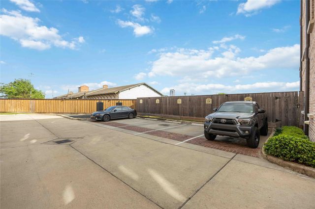 2825 Hicks Street, Houston, TX 77007