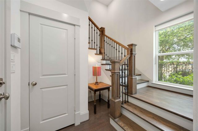 2825 Hicks Street, Houston, TX 77007