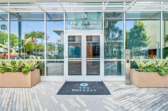 1705 Ocean 210, Santa Monica, CA 90401