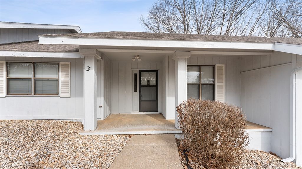 3 Walter Place, Bella Vista, AR 72714