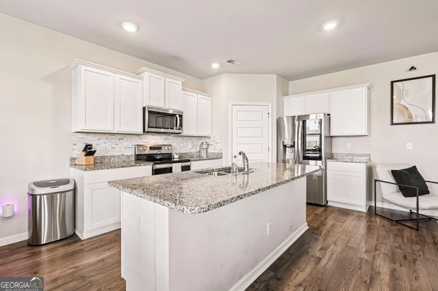 81 Mead Court, Hoschton, GA 30548