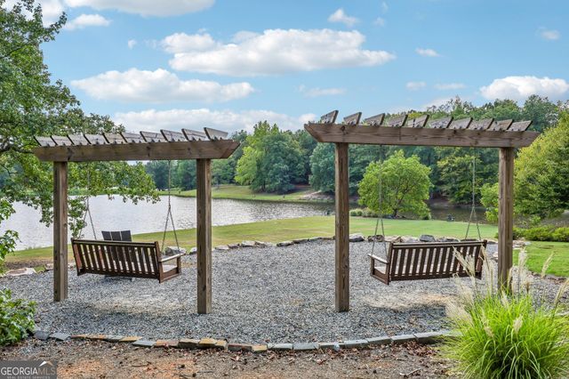 81 Mead Court, Hoschton, GA 30548