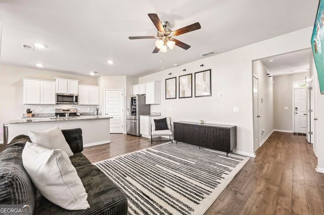 81 Mead Court, Hoschton, GA 30548