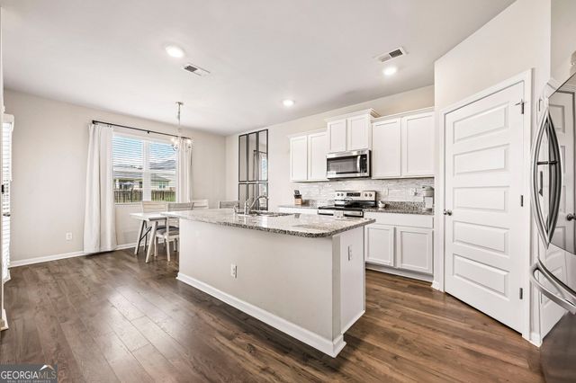 81 Mead Court, Hoschton, GA 30548