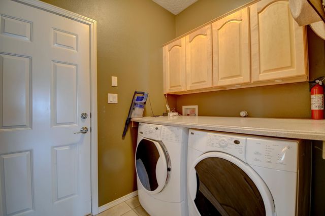 1714 17th Avenue SE, Rio Rancho, NM 87124