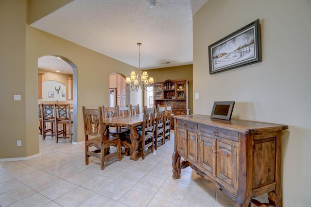 1714 17th Avenue SE, Rio Rancho, NM 87124