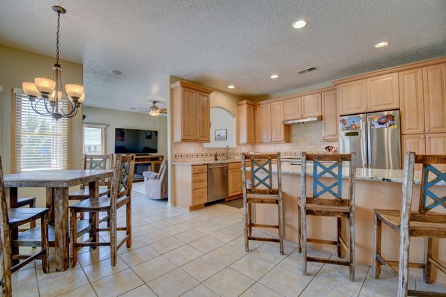 1714 17th Avenue SE, Rio Rancho, NM 87124