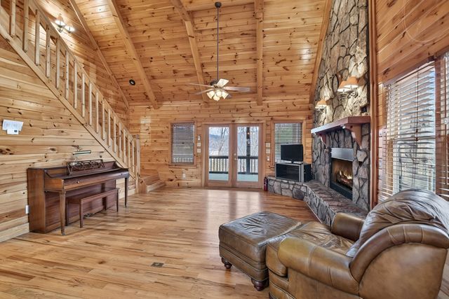 61 Spring Ridge Trail, Morganton, GA 30560