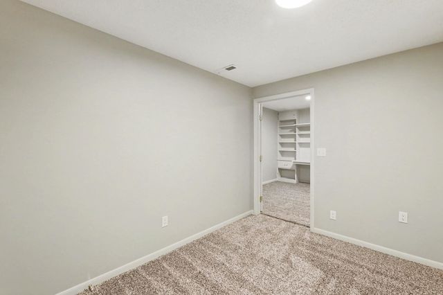 2222 W Greenfield St, Wichita, KS 67217