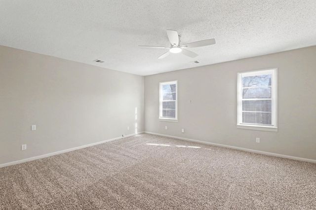 2222 W Greenfield St, Wichita, KS 67217