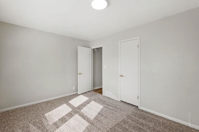 2222 W Greenfield St, Wichita, KS 67217