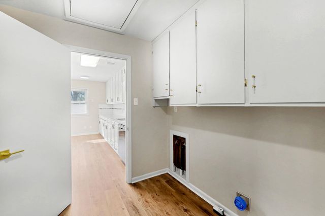 2222 W Greenfield St, Wichita, KS 67217