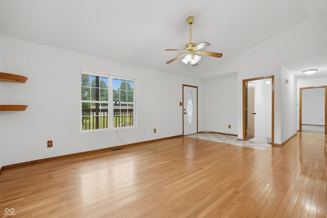 5920 Hidden Lake Lane, Nineveh, IN 46164