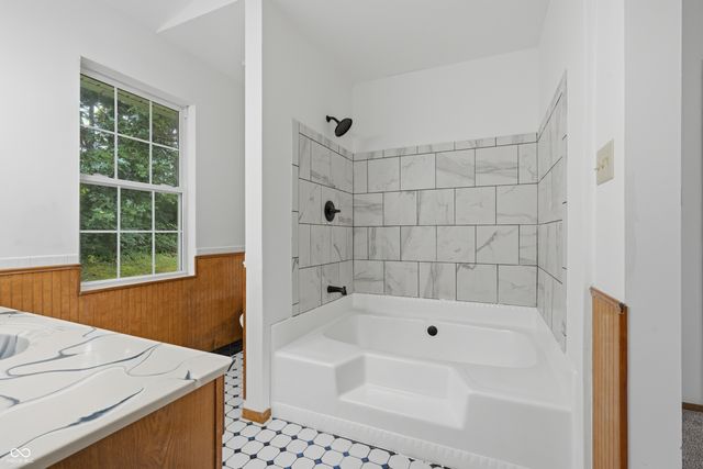 5920 Hidden Lake Lane, Nineveh, IN 46164