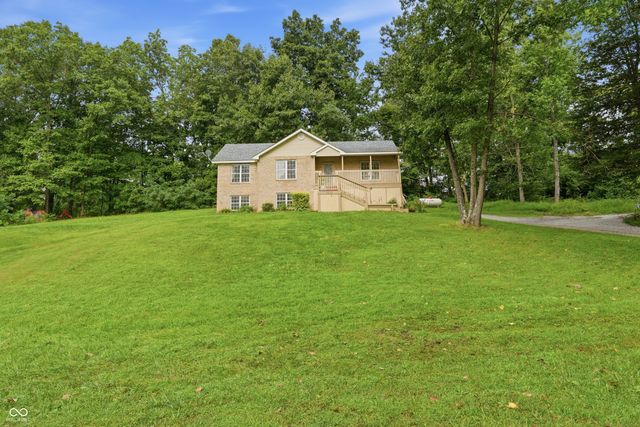 5920 Hidden Lake Lane, Nineveh, IN 46164