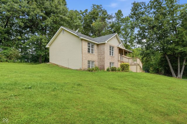 5920 Hidden Lake Lane, Nineveh, IN 46164