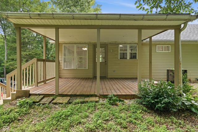5920 Hidden Lake Lane, Nineveh, IN 46164