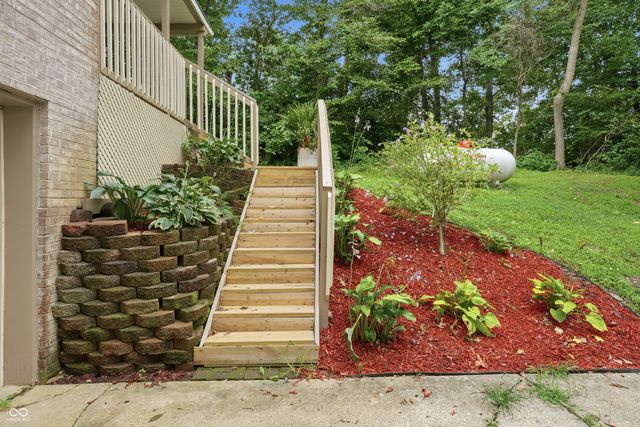 5920 Hidden Lake Lane, Nineveh, IN 46164