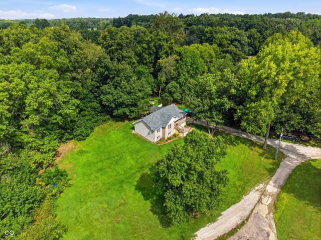 5920 Hidden Lake Lane, Nineveh, IN 46164