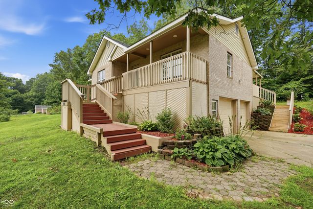 5920 Hidden Lake Lane, Nineveh, IN 46164