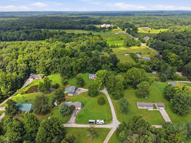 5920 Hidden Lake Lane, Nineveh, IN 46164