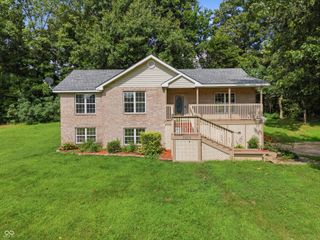 5920 Hidden Lake Lane, Nineveh, IN 46164
