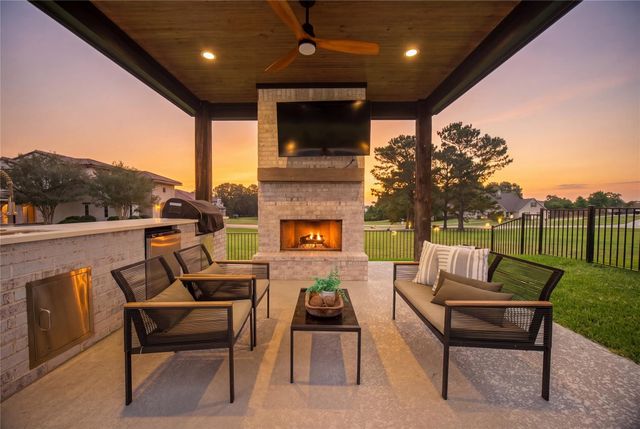101 Grandview Boulevard, Montgomery, TX 77356