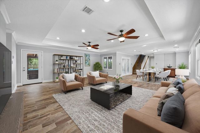 906 Quaker Bend Drive, Friendswood, TX 77546