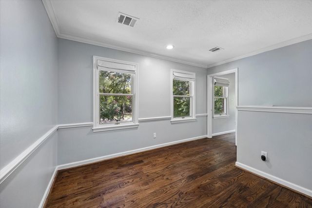 906 Quaker Bend Drive, Friendswood, TX 77546