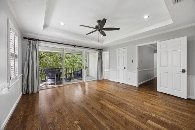 906 Quaker Bend Drive, Friendswood, TX 77546