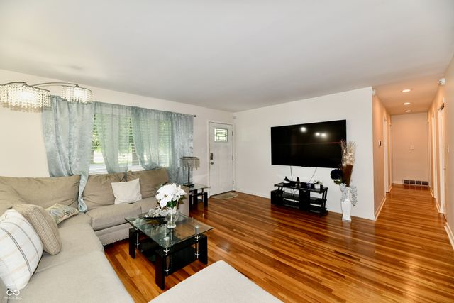 2732 Parkwood Drive, Indianapolis, IN 46224