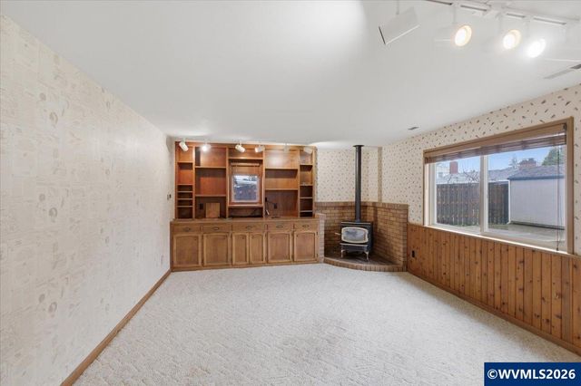 1160 24th Av SW, Albany, OR 97321