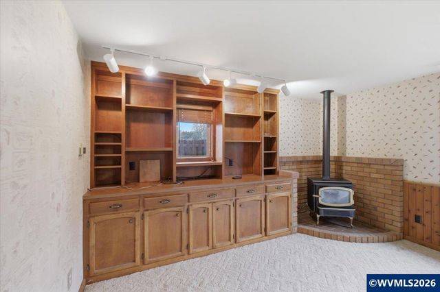 1160 24th Av SW, Albany, OR 97321