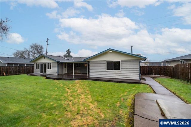 1160 24th Av SW, Albany, OR 97321